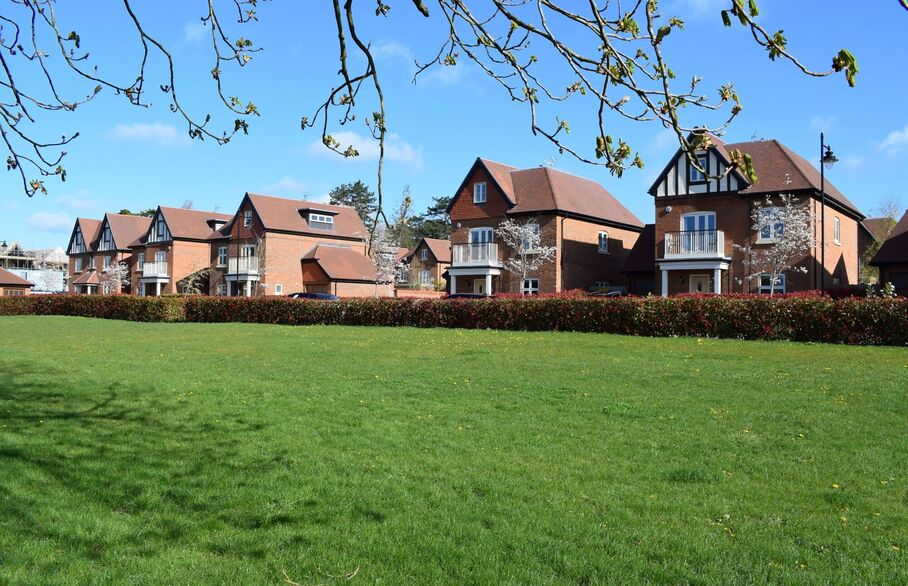 Selling to upsize this spring? Learn how to attract buyers, price correctly and secure a faster sale for your family home.