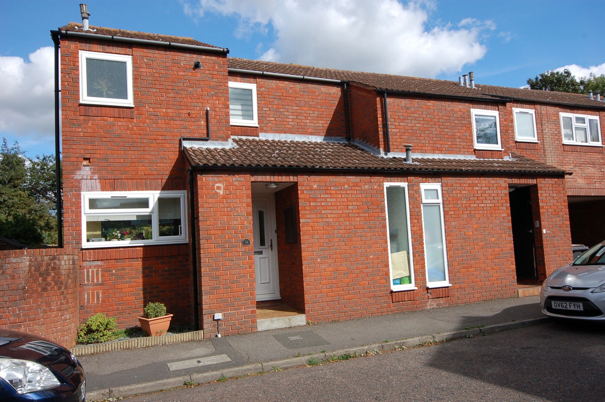 2 bedroom mid terraced house to rent, Available from 26/06/2024 Brooke Road, Princes Risborough, HP27, main image