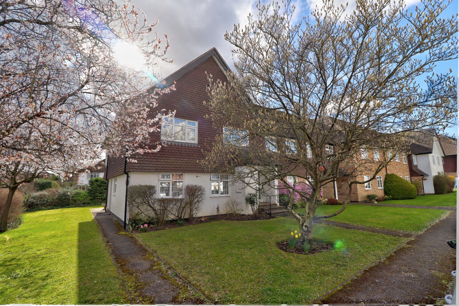 2 bedroom  flat to rent, Available from 06/04/2024 Lexham Gardens, Amersham, HP6, main image