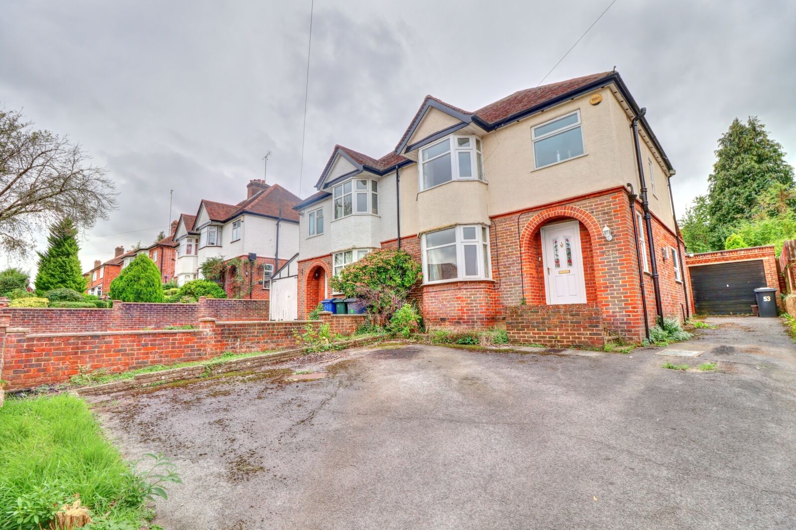 3 bedroom semi detached house to rent, Available now Eaton Avenue, High Wycombe, HP12, main image