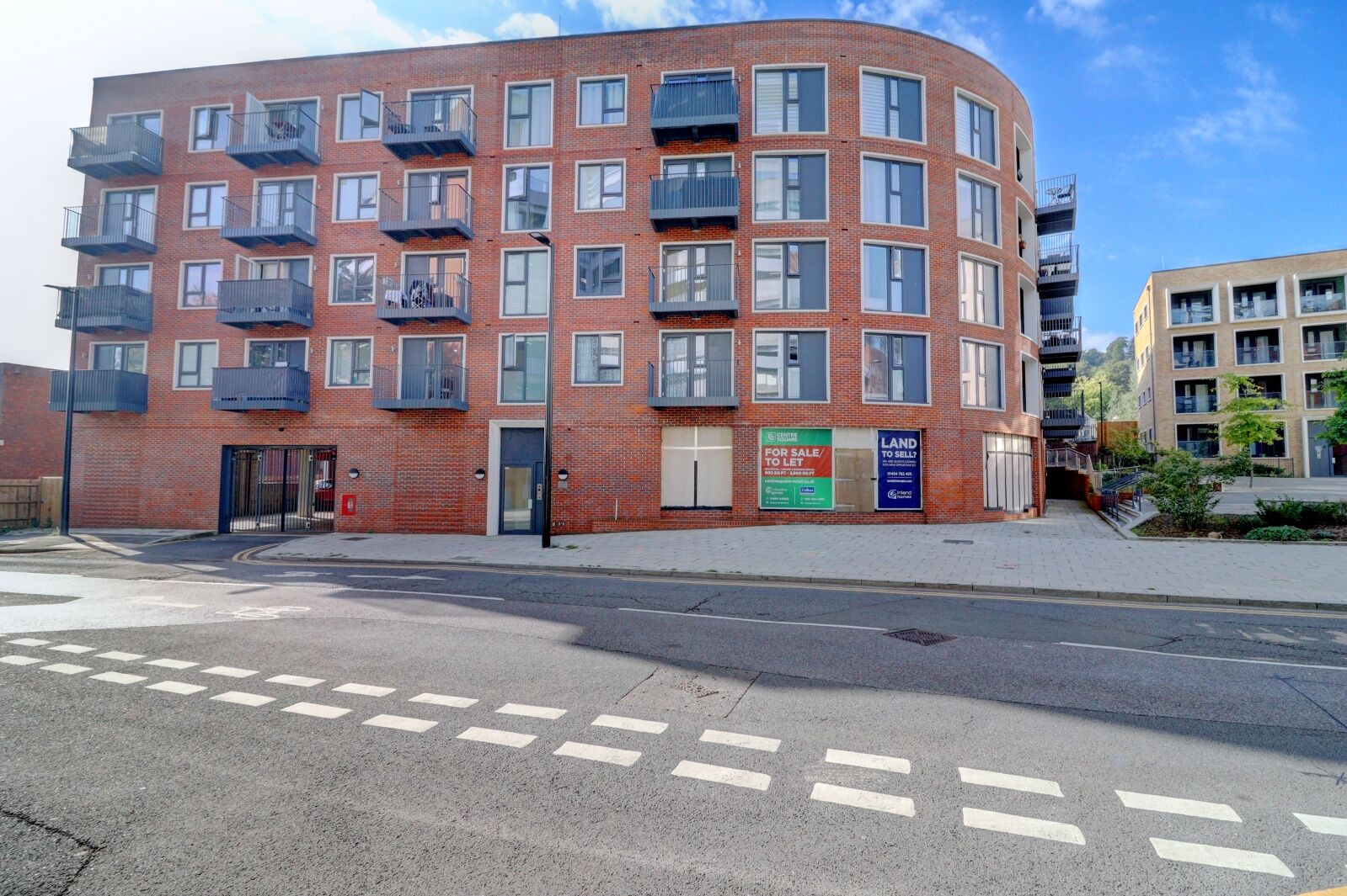 2 bedroom  flat for sale Lilys Walk, High Wycombe, HP11, main image