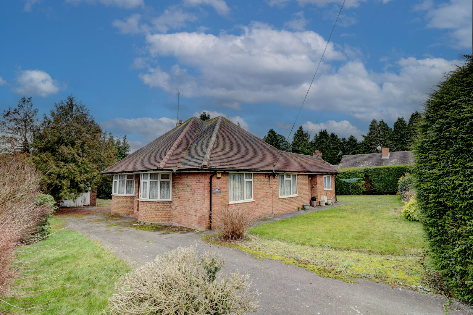 2 bedroom detached bungalow for sale Highfield Avenue, High Wycombe, HP12, main image