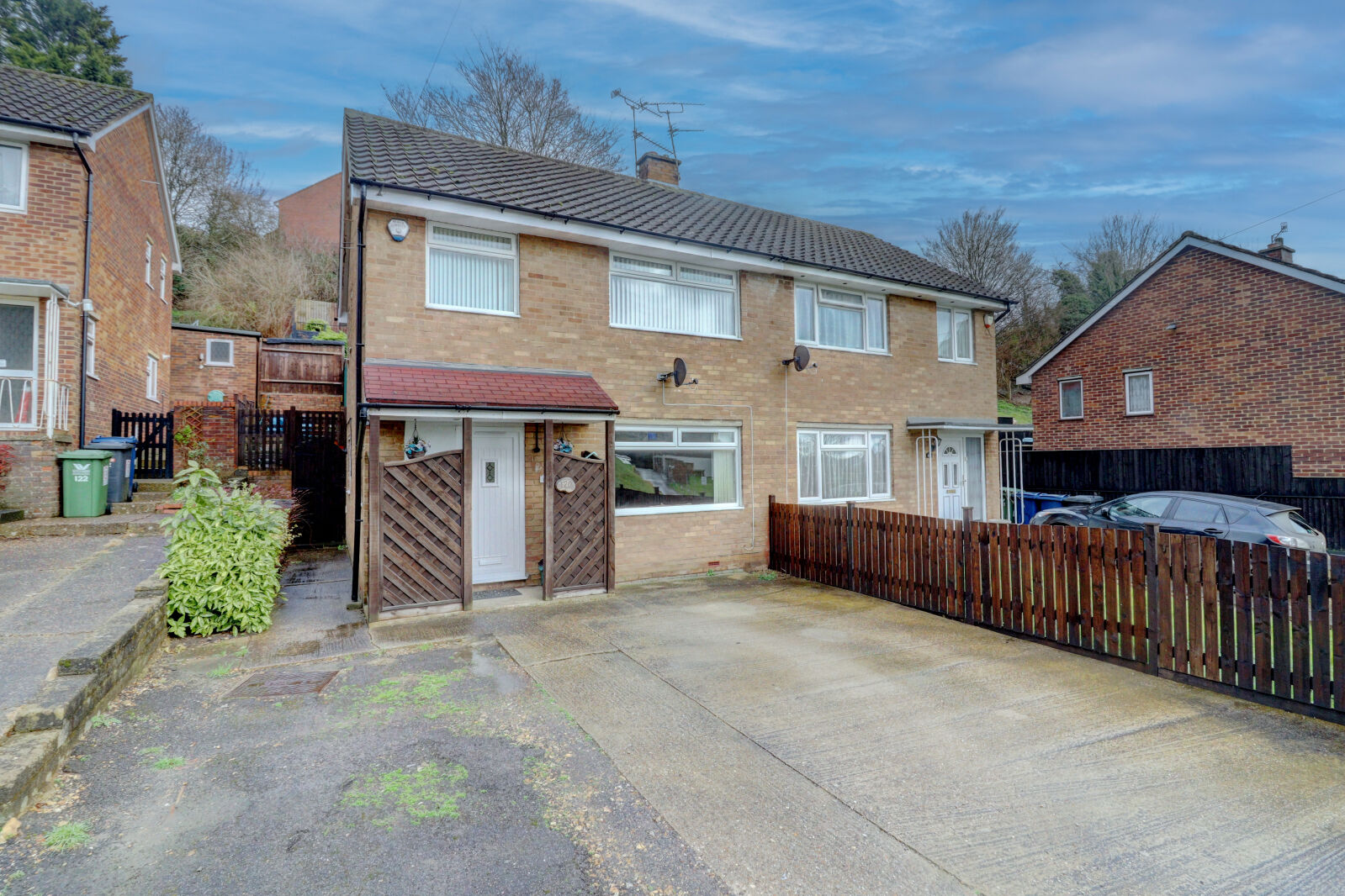 3 bedroom semi detached house for sale Hicks Farm Rise, High Wycombe, HP13, main image