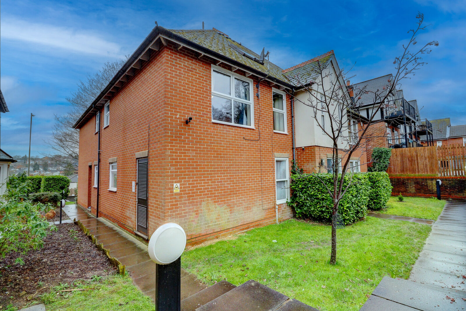 2 bedroom semi detached flat for sale Birches Rise, West Wycombe Road, HP12, main image