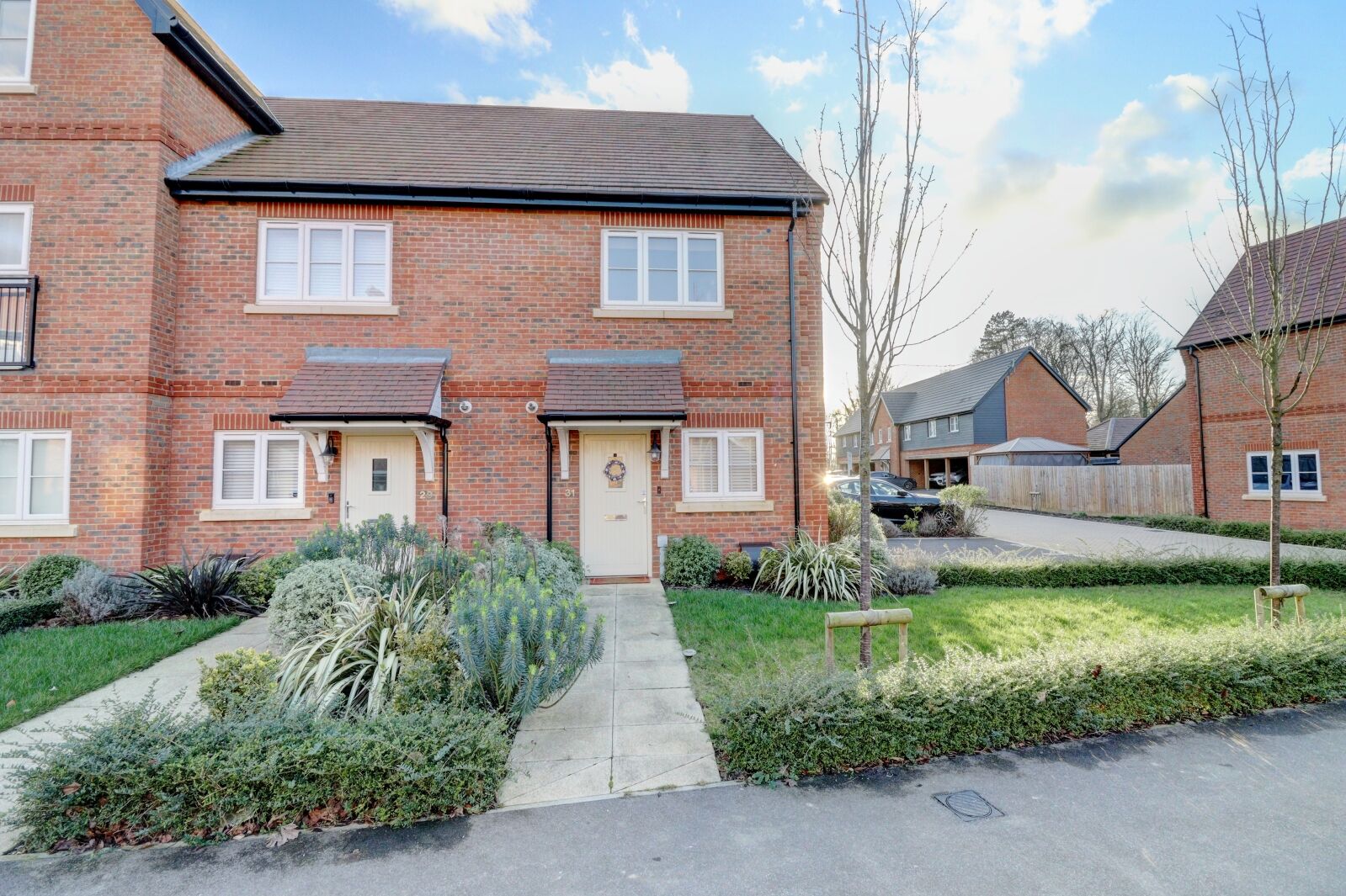 2 bedroom end terraced house for sale Aspen Road, High Wycombe, HP10, main image