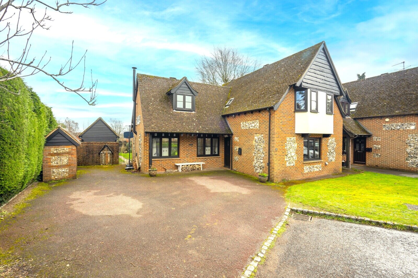 5 bedroom detached house for sale Turners Drive, High Wycombe, HP13, main image