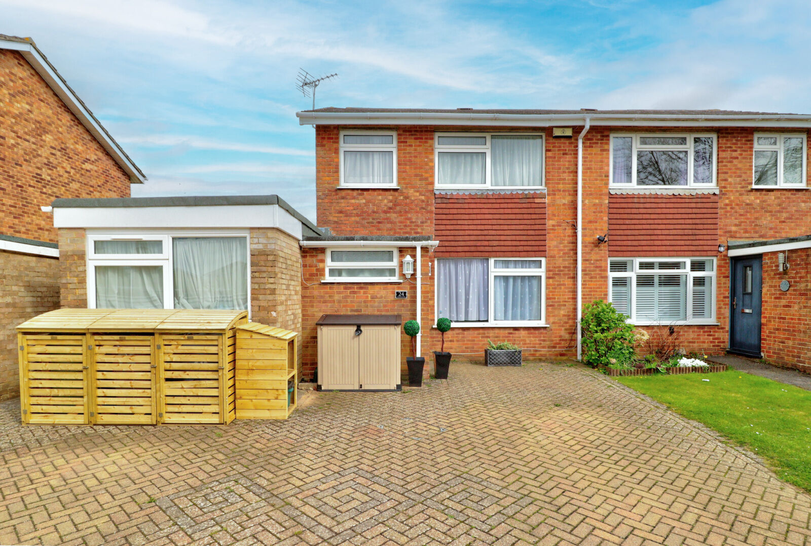 3 bedroom semi detached house for sale Highfield Way, Hazlemere, HP15, main image