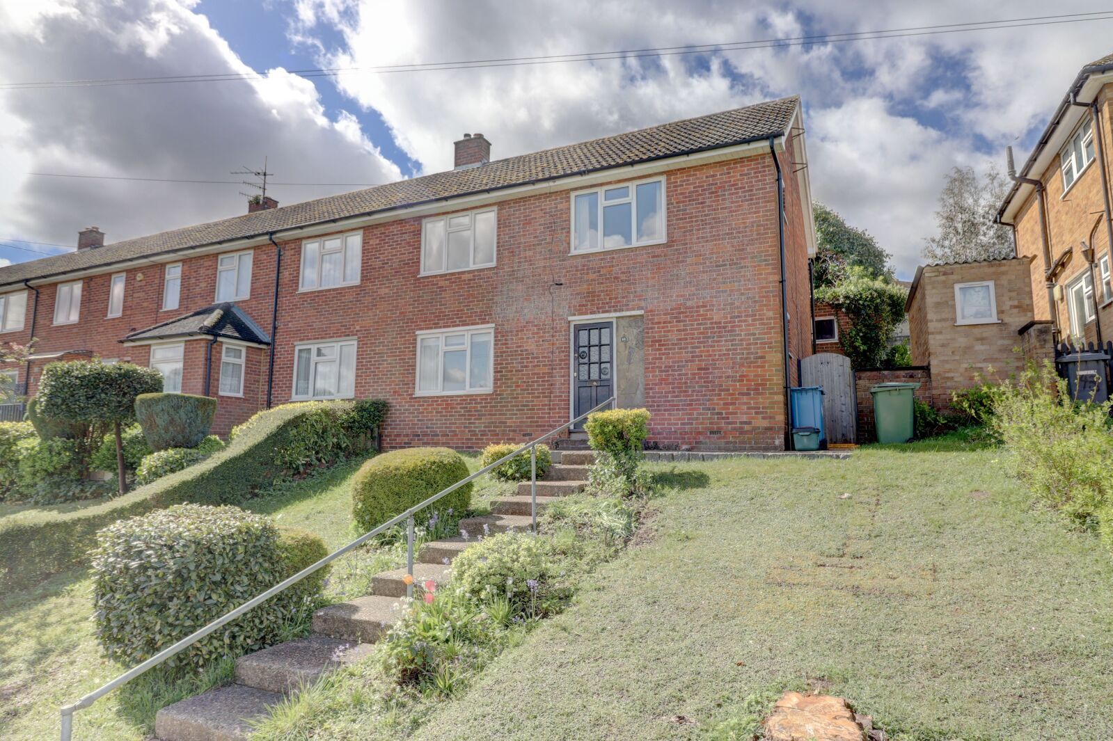 3 bedroom end terraced house for sale Hicks Farm Rise, High Wycombe, HP13, main image