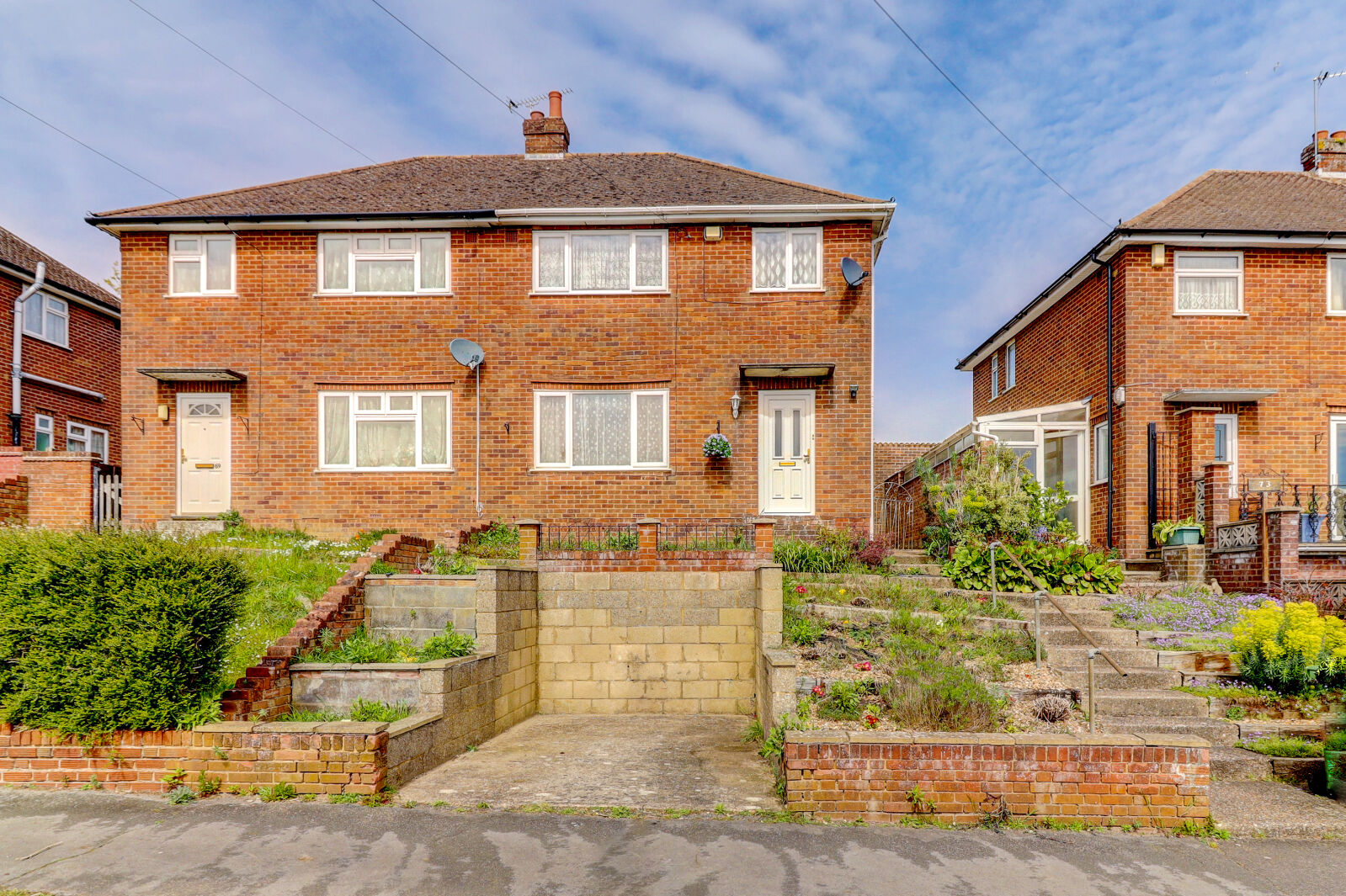 3 bedroom semi detached house for sale Hillary Road, High Wycombe, HP13, main image