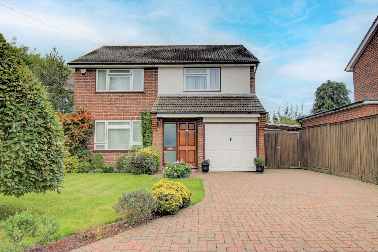 4 bedroom detached house for sale Hoppers Way, Great Kingshill, HP15, main image