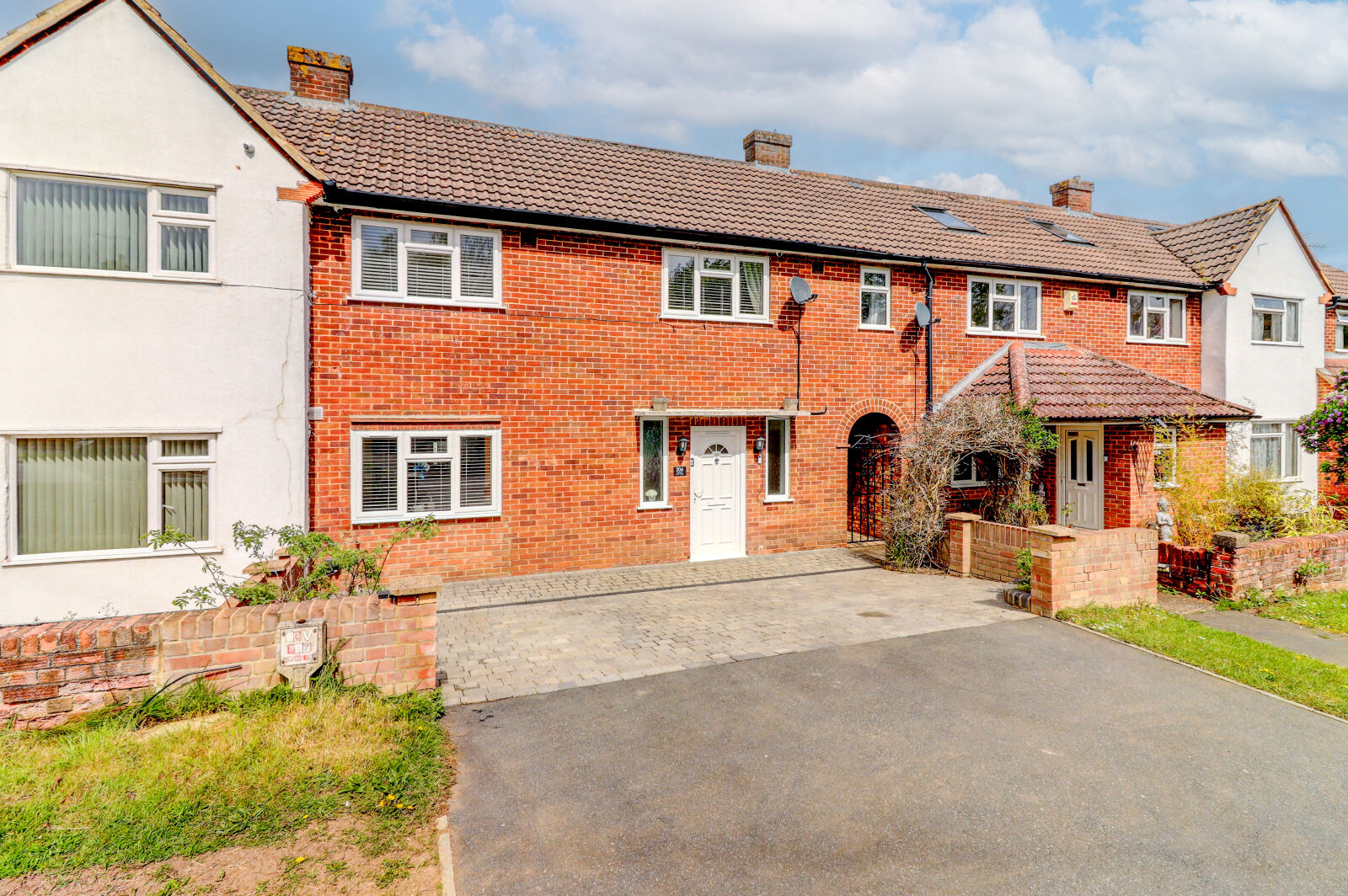 3 bedroom mid terraced house for sale Chairborough Road, High Wycombe, HP12, main image