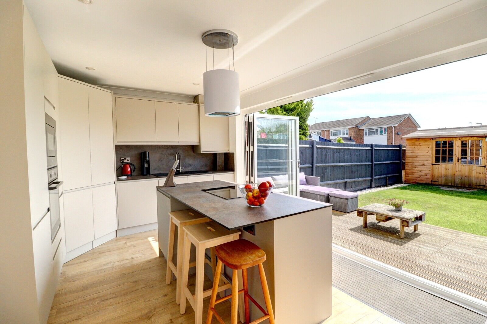 3 bedroom end terraced house for sale Fallowfield, Hazlemere, HP15, main image