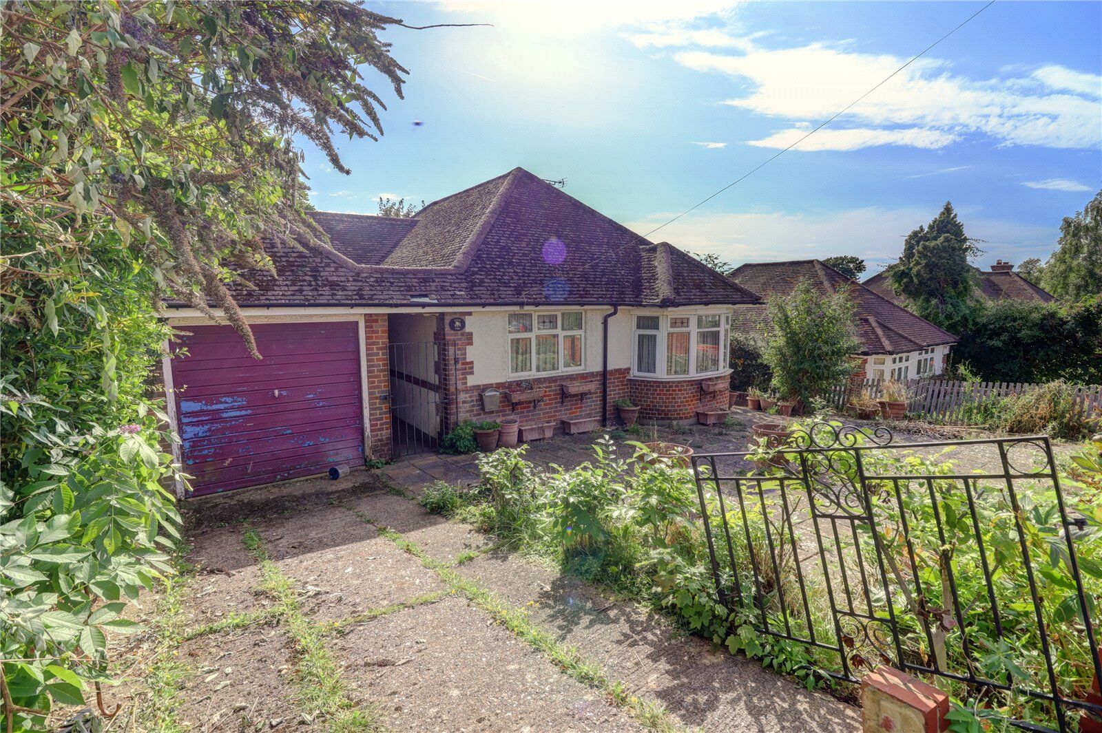 2 bedroom detached house for sale Westover Road, High Wycombe, HP13, main image