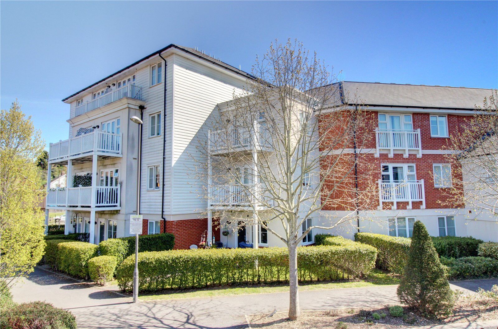1 bedroom  flat for sale Chequers Avenue, HP11, main image