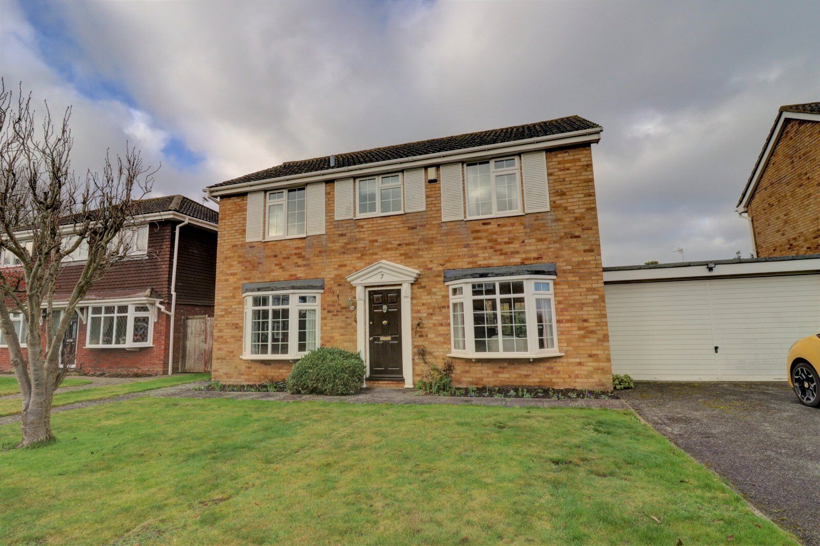 4 bedroom detached house for sale Blacksmiths Road, Longwick, HP27, main image