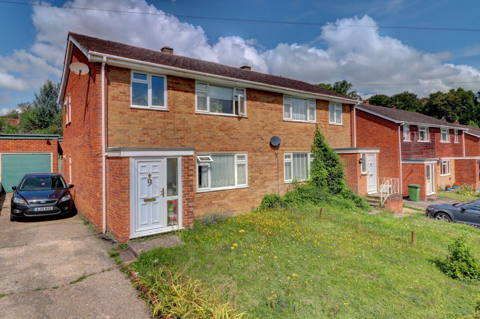 3 bedroom semi detached house for sale Leas Close, High Wycombe, HP13, main image