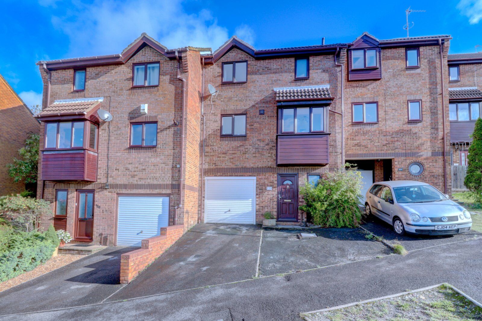 3 bedroom mid terraced house for sale Garratts Way, High Wycombe, HP13, main image