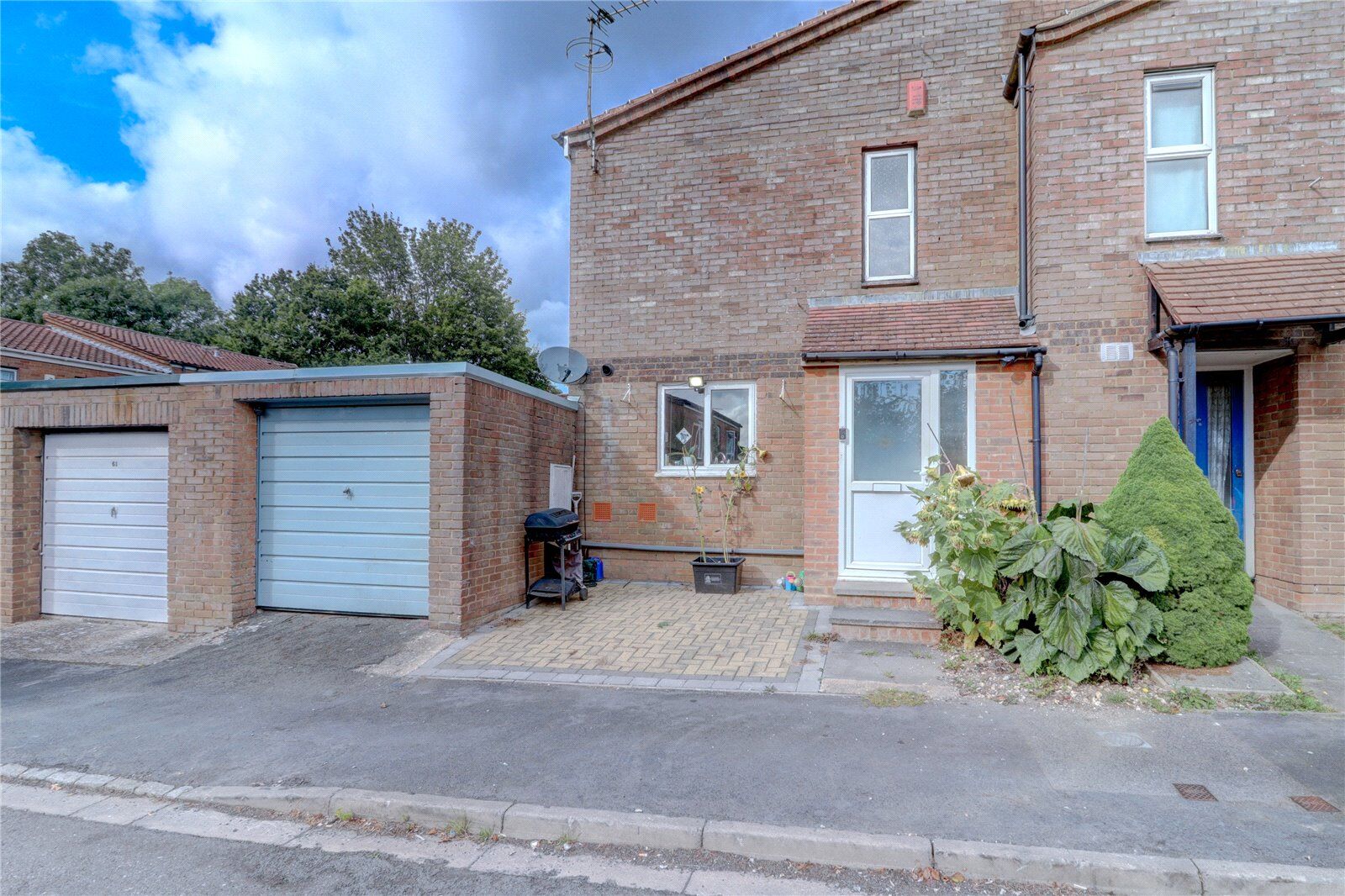 3 bedroom semi detached house for sale Alford Road, High Wycombe, HP12, main image