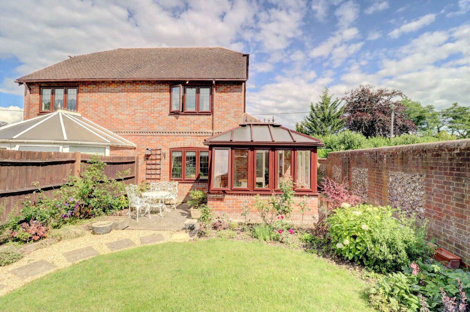 2 bedroom semi detached house for sale The Homestead, Missenden Road, HP15, main image