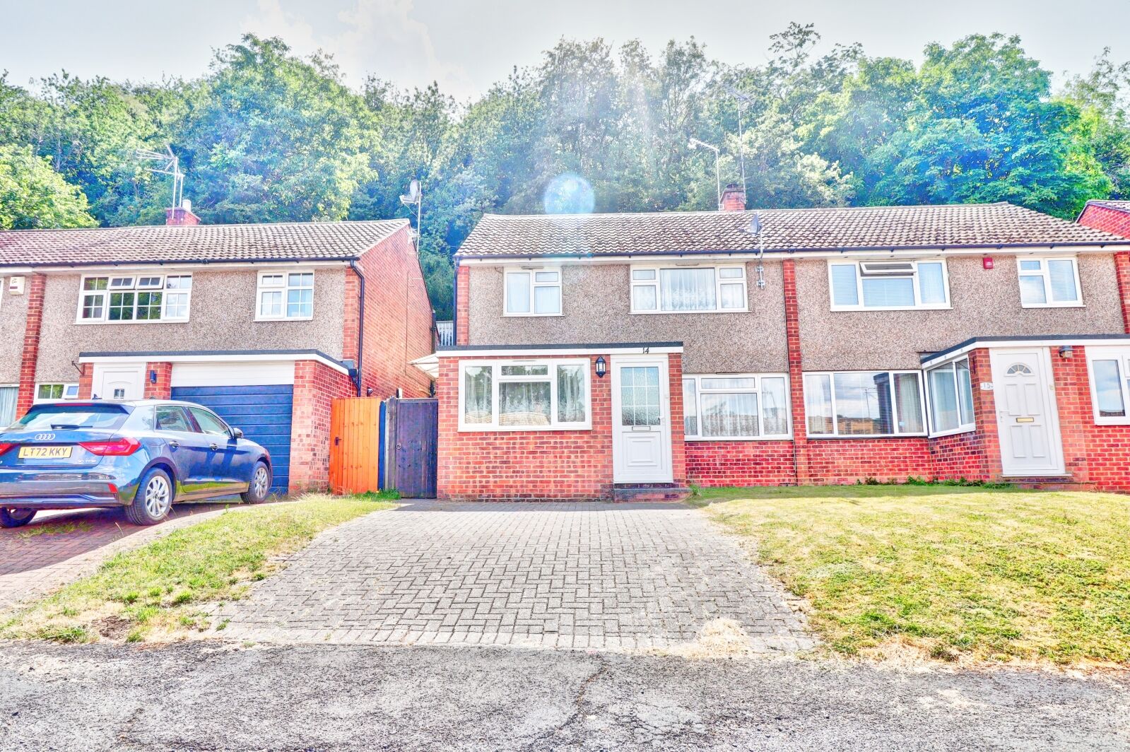3 bedroom semi detached house to rent, Available from 30/05/2024 Bay Tree Close, High Wycombe, HP11, main image